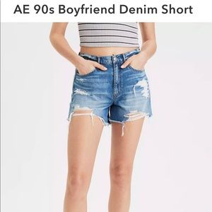 AE 90’s Boyfriend Short